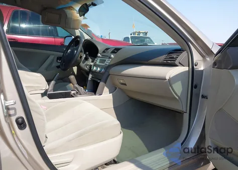 2007 Toyota Camry Ce z USA, uszkodzony, nr VIN 4T1BE46K77U681430